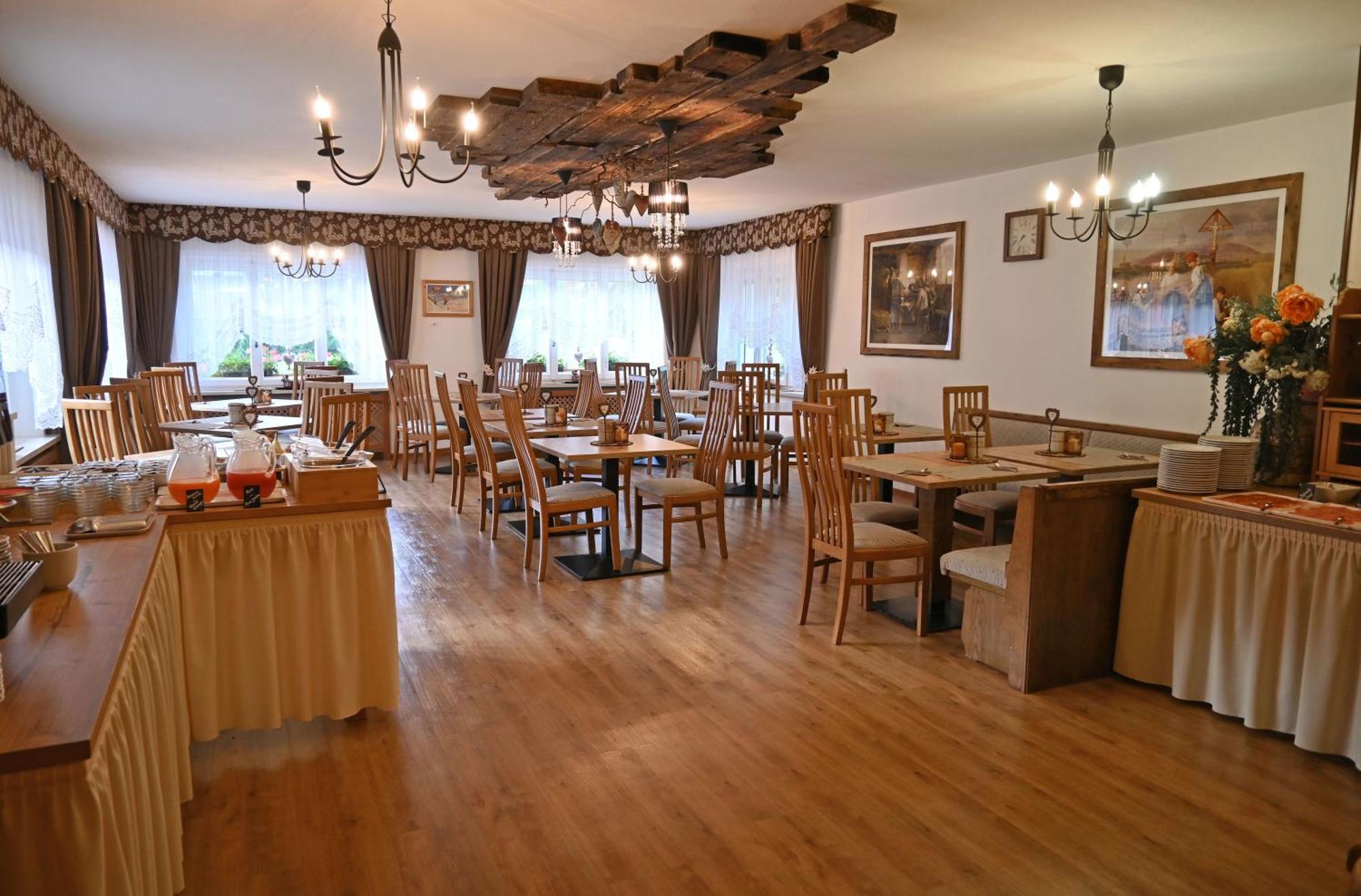 Albergo Majorka Canazei Bagian luar foto
