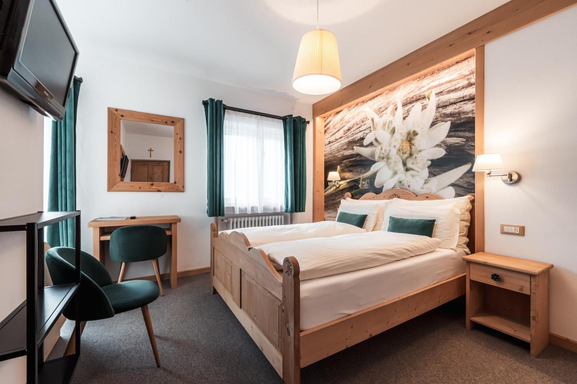Albergo Majorka Canazei Bagian luar foto