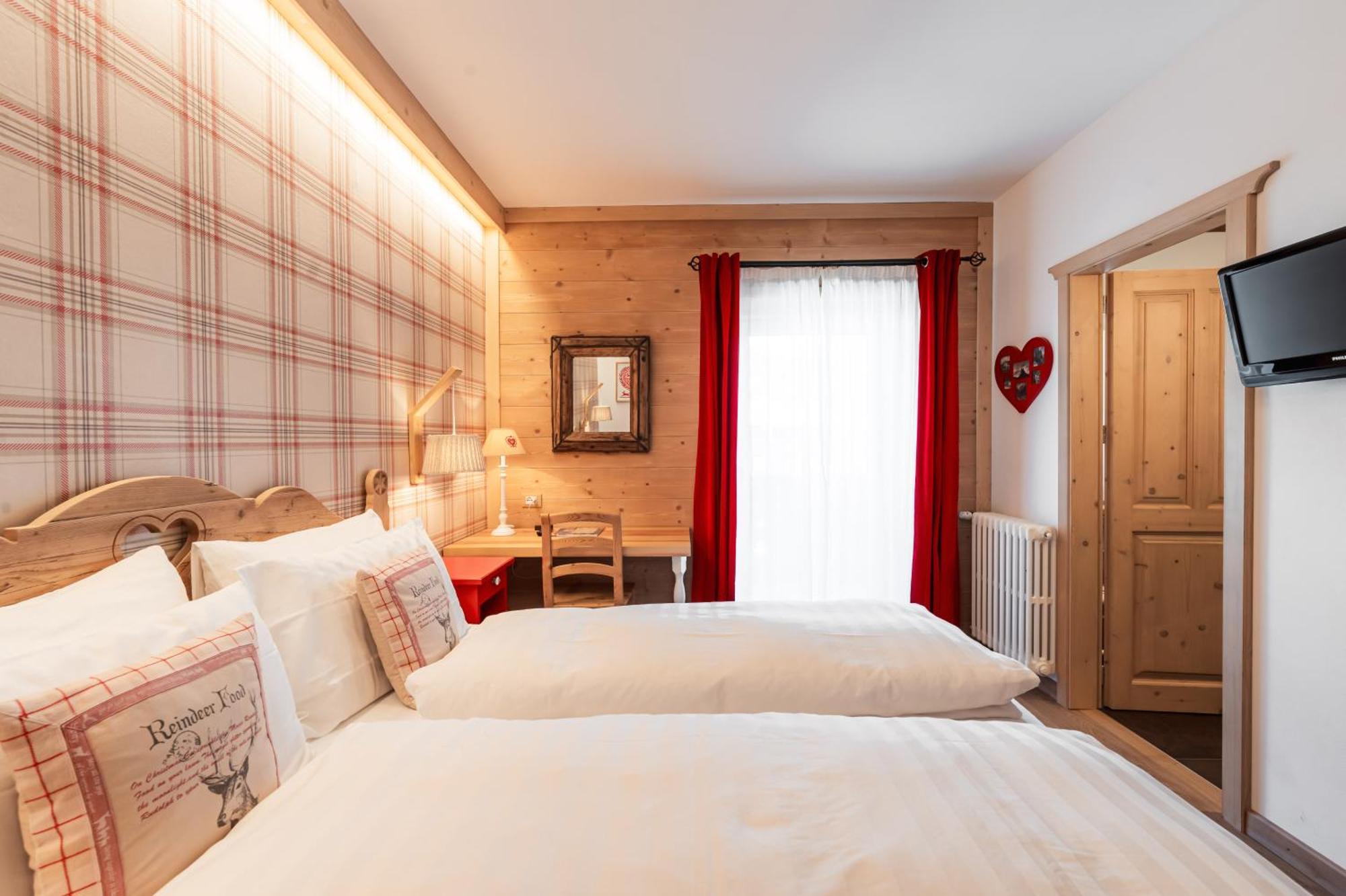 Albergo Majorka Canazei Bagian luar foto